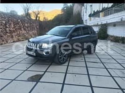 Usado Jeep Compass Limited 136 CV (100 kW) 2012 Gris / plata SUV