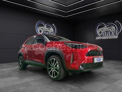 Rojo Nuevo 2025 Toyota Yaris Cross Sport SUV | 29.990 €