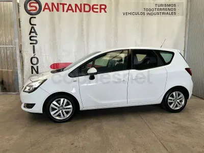 Usado Opel Meriva Excellence 110 CV (80 kW) 2015 Blanco Monovolumen