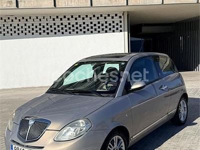 Usado Lancia Ypsilon 95 CV (69 kW) 2007 Beige Utilitario