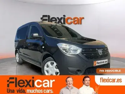 Usado Dacia Dokker Essentiel 95 CV (69 kW) 2020 Negro Monovolumen