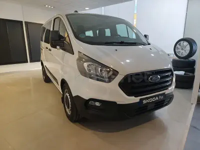 Usado Ford Tourneo Custom Trend 105 CV (77 kW) 2021 Blanco Van
