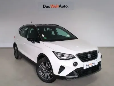 Usado Seat Arona FR 116 CV (85 kW) 2025 Blanco SUV