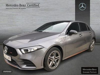 Usado Mercedes A250 AMG line 160 CV (117 kW) 2021 Gris / plateado