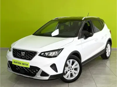 Usado Seat Arona Xperience 150 CV (110 kW) 2025 Blanco SUV