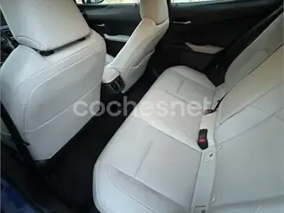 Usado Lexus UX Executive Line 184 CV (135 kW) 2019 Azul SUV
