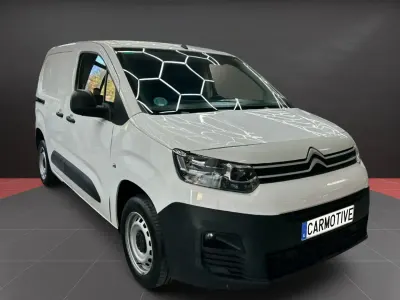 Usado Citroën Berlingo 2022 Blanco Monovolumen