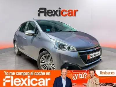 Usado Peugeot 208 Active 82 CV (60 kW) 2019 Gris / plata Utilitario