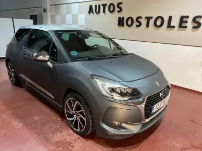 Usado DS Automobiles DS3 Crossback 110 CV (80 kW) 2018 Gris SUV