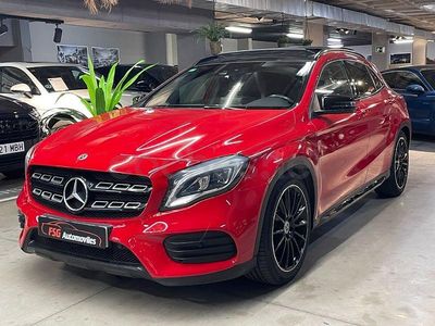 Usado Mercedes GLA180 AMG line 122 CV (89 kW) 2017 Rojo SUV