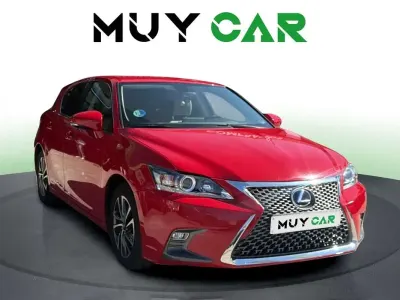 Usado Lexus CT200h Sport Line 136 CV (100 kW) 2018 Rojo Utilitario