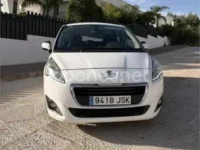 Usado Peugeot 5008 Active 150 CV (110 kW) 2016 Blanco Monovolumen
