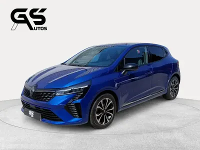 Usado Renault Clio Techno 90 CV (66 kW) 2025 Azul Utilitario
