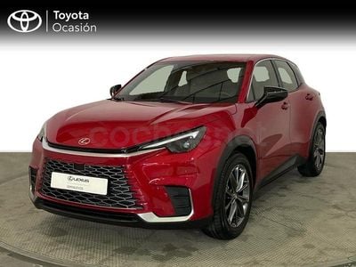 Usado Lexus LBX 136 CV (100 kW) 2025 Rojo SUV