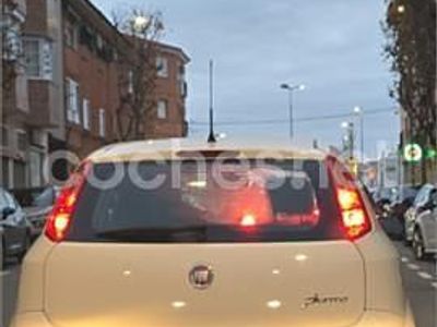 Usado Fiat Punto Dynamic 75 CV (55 kW) 2009 Blanco Utilitario