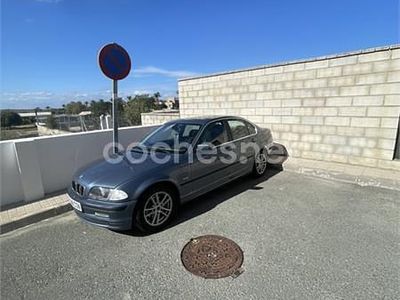 Usado BMW 320 170 CV (125 kW) 2001 Azul Berlina