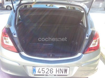 Begagnad Opel Corsa Selective 75 HK (55 kW) 2013 Grå Halvkombi