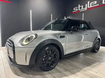 Usado Mini Cooper Cabriolet 136 CV (100 kW) 2023 Gris / plata Descapotable