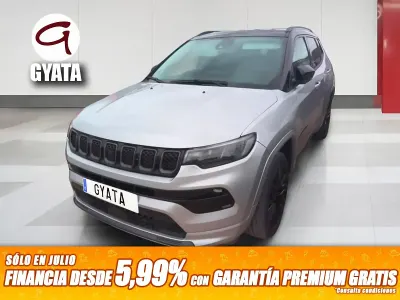 Usado Jeep Compass 240 CV (176 kW) 2022 Gris / plata SUV