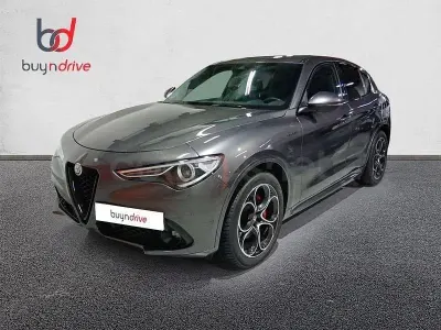 Usado Alfa Romeo Stelvio Veloce 210 CV (154 kW) 2021 Gris / plata SUV