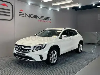 Usado Mercedes GLA200 136 CV (100 kW) 2017 Blanco SUV