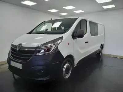 Usado Renault Trafic 95 CV (69 kW) 2019 Amarillo Monovolumen
