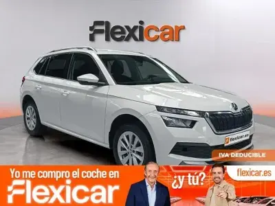 Usado Skoda Kamiq Selection 95 CV (69 kW) 2023 Blanco SUV