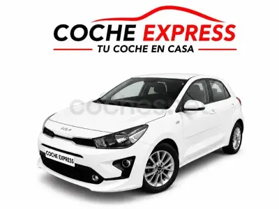 Usado Kia Rio 84 CV (61 kW) 2023 Blanco Berlina