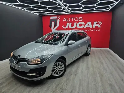 Usado Renault Mégane GrandTour Business 110 HP (80 kW) 2016 Cinzento Carrinha