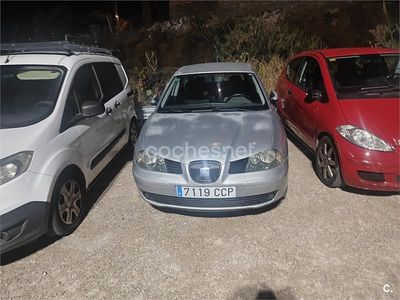 Gris / plata Usado 2002 Seat Ibiza Sport Berlina | 3200 € (Un poco caro)