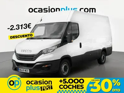 Begagnad Iveco Daily 156 HK (114 kW) 2023 Vit Sedan