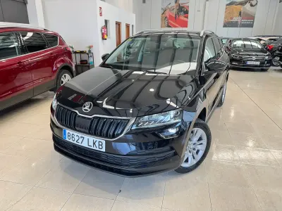 Usado Skoda Karoq Active 115 CV (84 kW) 2020 Negro SUV
