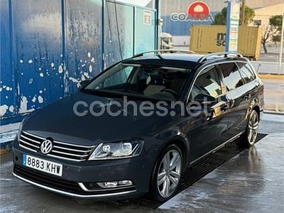 Usado VW Passat Highline 177 CV (130 kW) 2014 Gris / plata Familiar