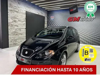 Usado Seat Altea XL Ecomotive 105 CV (77 kW) 2012 Negro Monovolumen