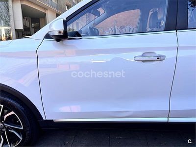 Usado MG ZS Luxury 111 CV (81 kW) 2023 Blanco SUV