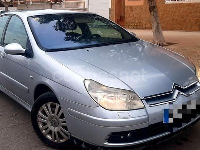 Usado Citroën C5 110 CV (80 kW) 2004 Gris / plata Berlina