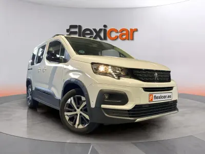 Usado Peugeot Rifter GTi 102 CV (75 kW) 2023 Blanco Monovolumen