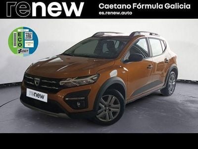 Usado Dacia Sandero Comfort 101 CV (74 kW) 2021 Naranja Berlina
