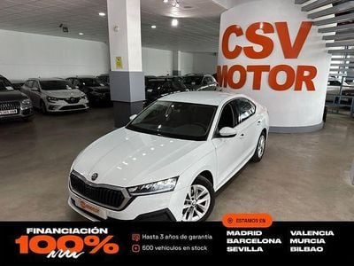 Usado Skoda Octavia Ambition 116 CV (85 kW) 2022 Blanco Familiar