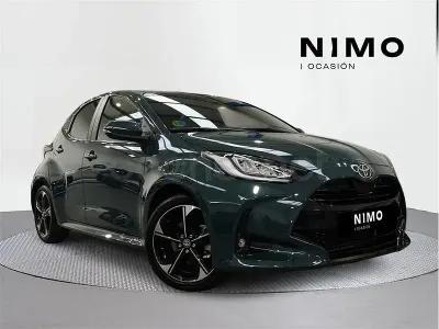 Usado Toyota Yaris Hybrid Style 116 CV (85 kW) 2025 Verde Berlina
