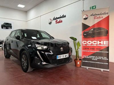 Usado Peugeot 2008 Active 100 CV (73 kW) 2023 Negro SUV