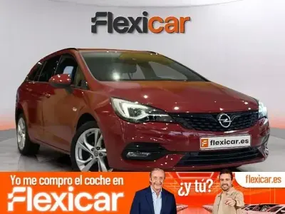 Usado Opel Astra GS Line 110 CV (80 kW) 2021 Rojo Familiar