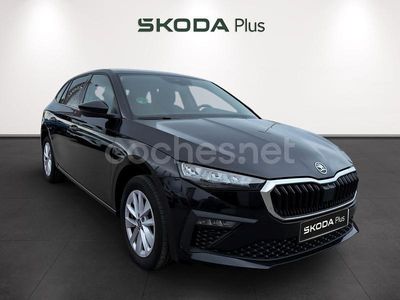 Usado Skoda Scala Selection 115 CV (84 kW) 2025 Negro Utilitario