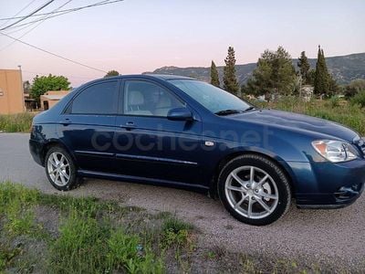 Usado Kia Cerato EX 112 CV (82 kW) 2004 Azul Berlina