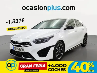 Usado Kia Ceed GT GT-Line 136 CV (100 kW) 2023 Blanco Berlina