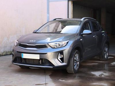 Usado Kia Stonic 85 CV (62 kW) 2024 Astro grey SUV