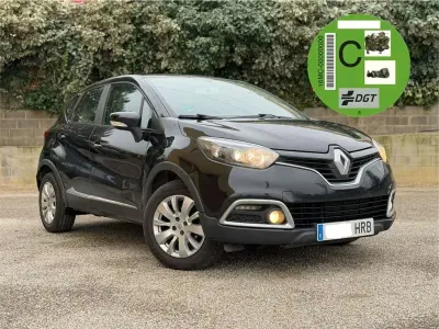 Usado Renault Captur Intens 90 CV (66 kW) 2013 Negro SUV