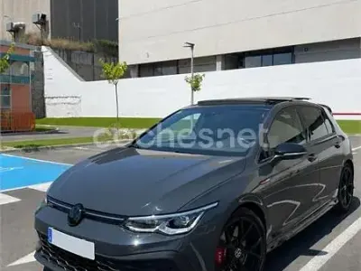 Usado VW Golf VIII GTI Clubsport 301 CV (221 kW) 2022 Gris / plata Berlina