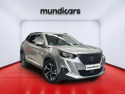 Usado Peugeot 2008 Allure 110 CV (80 kW) 2021 Gris SUV