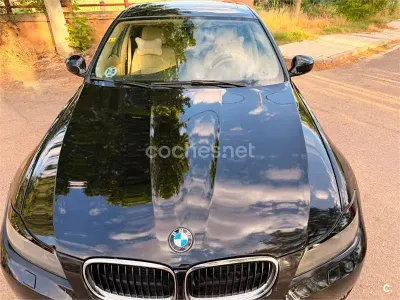 Usado BMW 320 177 CV (130 kW) 2010 Negro Familiar